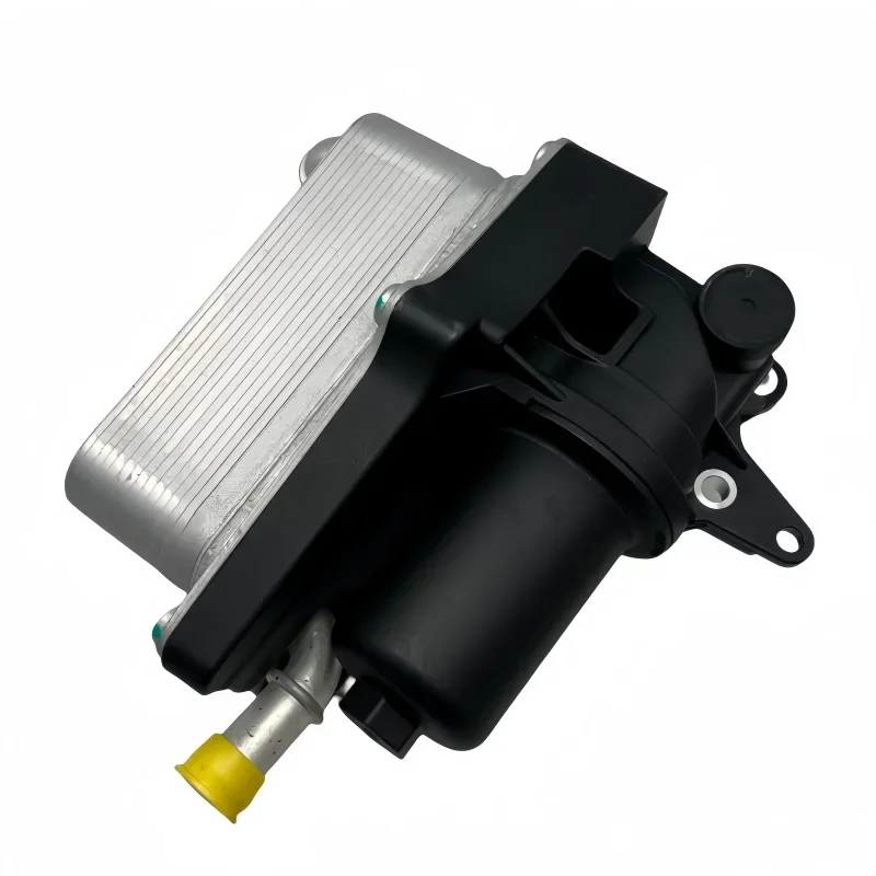

OEM A2465010101 2465010101 Engine oil cooler for Mercedes Benz A220 CLA250 CLA35 GLA250 CLA45 AMG Base Sedan 2.0L 2014-2014