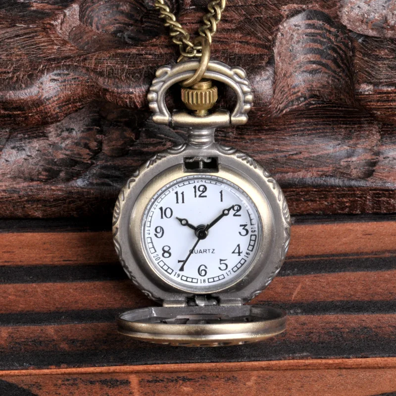 Luxury Cute Sliver Dial Quartz Pocket Watch for Men Women Flower Animal Carving Engraved Case Fob Chain Pendant Necklace Clock