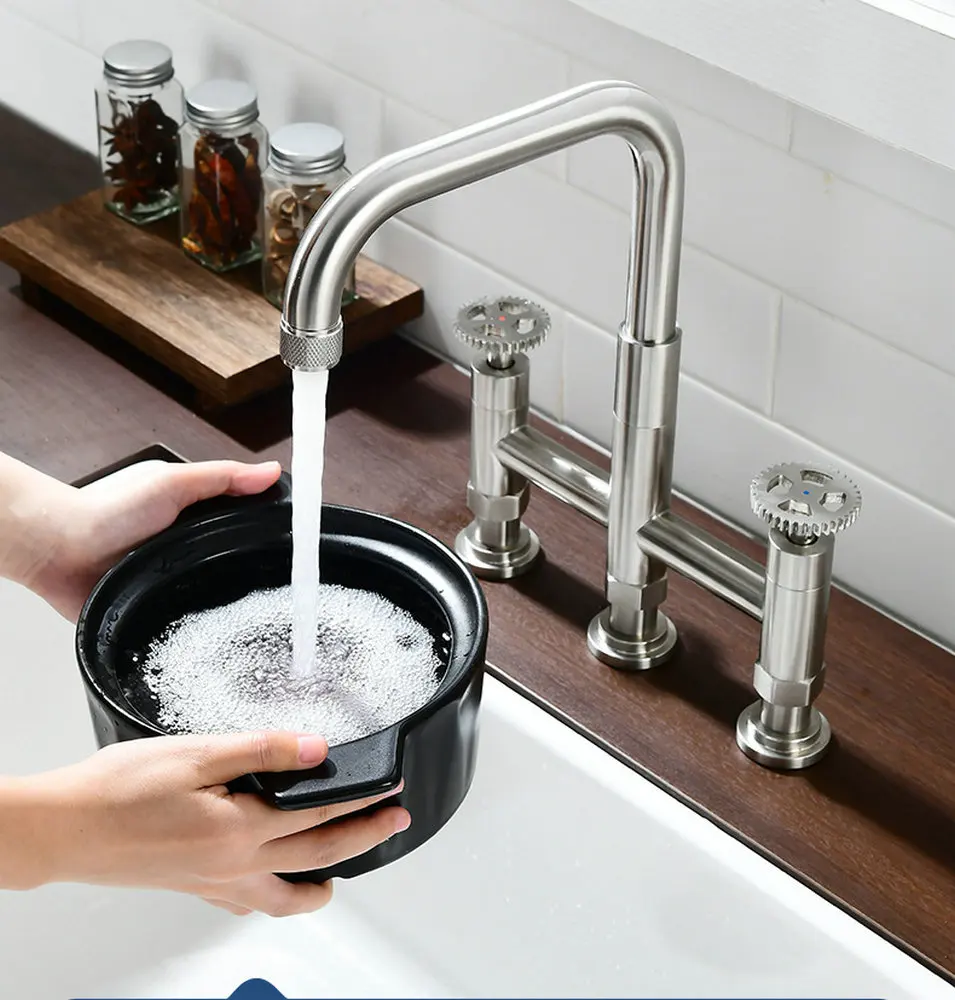 Stainless Steel Pull-Out Kitchen Faucet with Dual Ceramic Discs 4-Hole Design for Hot And Cold Water Modern Sink Faucet