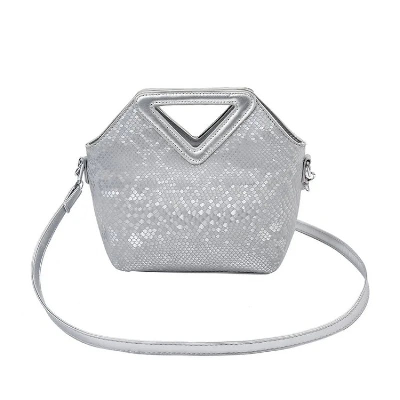 Luxury Ladies Handbag Made Of Grid-Printed Leather Boasting Trendy Design And Paris Vintage Commuter Style​