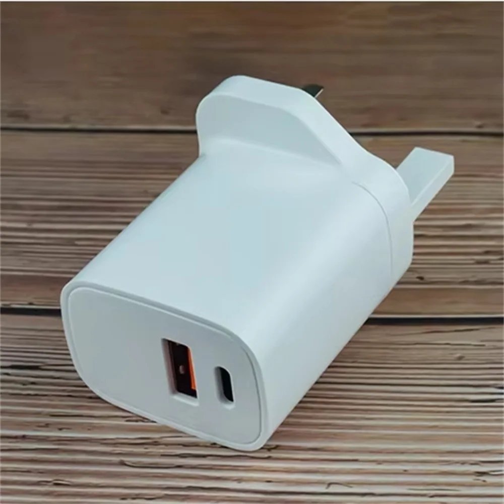 قابس شحن سريع من نوع C ، شاحن حائط ، محول المملكة المتحدة ، قابس لهاتف آيفون 14 ، 14 برو ماكس ، 13 برو ، 20 واط