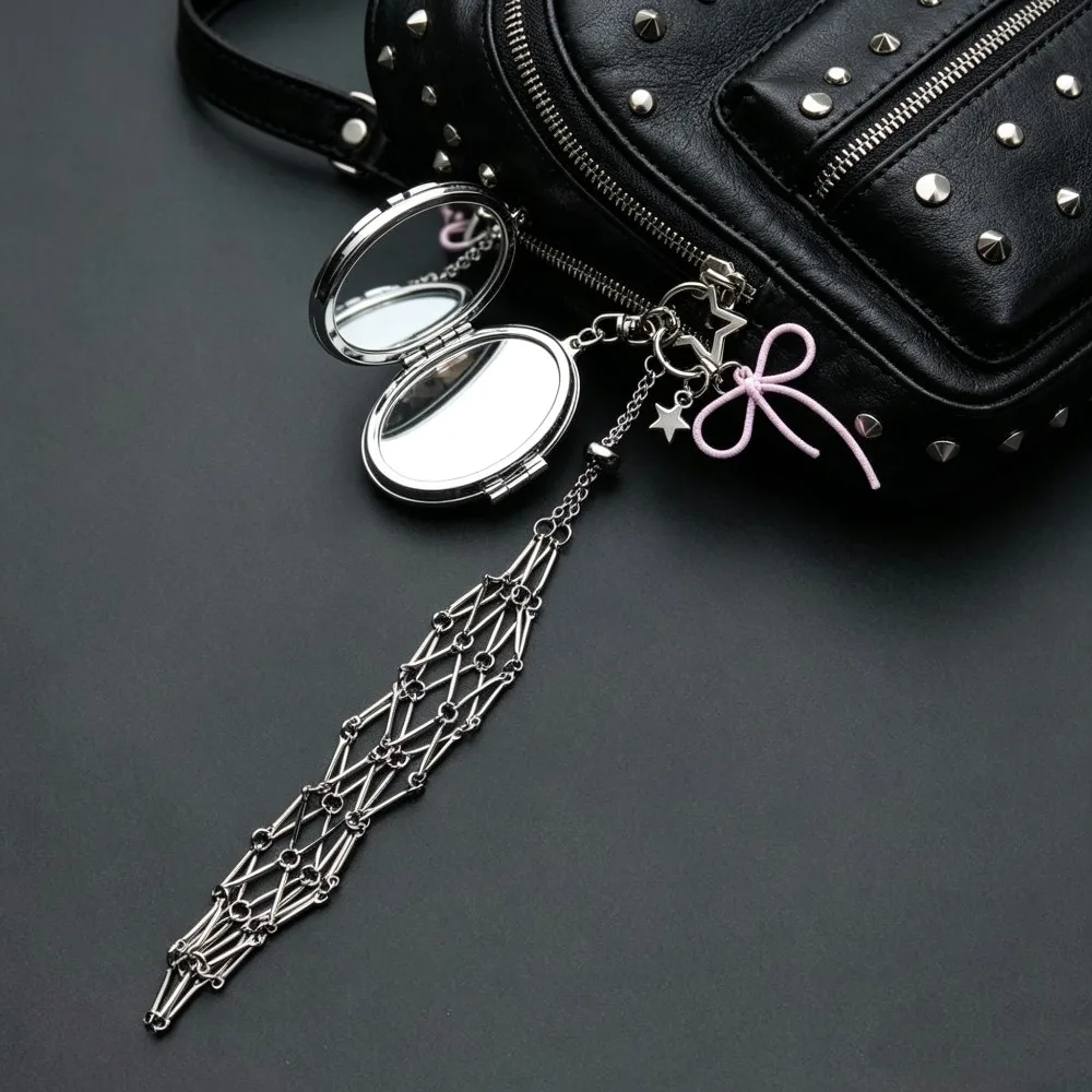 Maßgefertigter Y2K-Style Minimalistischer Süßer Cooler Ins-Lippenstift Netz-Taschen-Schlüsselanhänger Rosa Schleife Auto-Schlüsselring Kopfhörer-Abdeckung Metall-Anhänger Geschenk – Detail 2