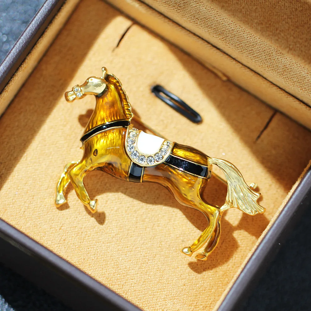 Medieval Vintage Personality Enamel Galloping Horse Brooch Animal Zodiac Pin Accessories Unisex Coat Suit Clothes Corsage