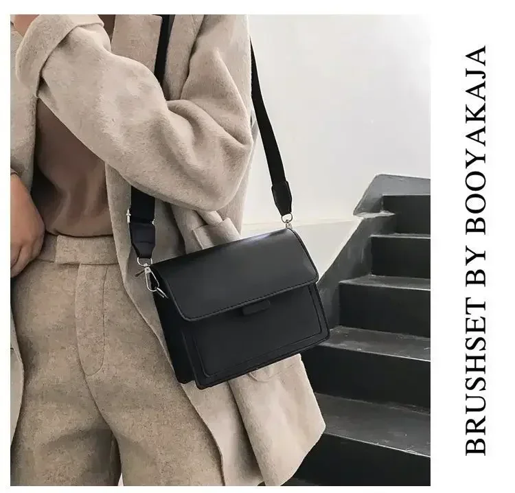 Women's PU Leather Crossbody Bag Image 10