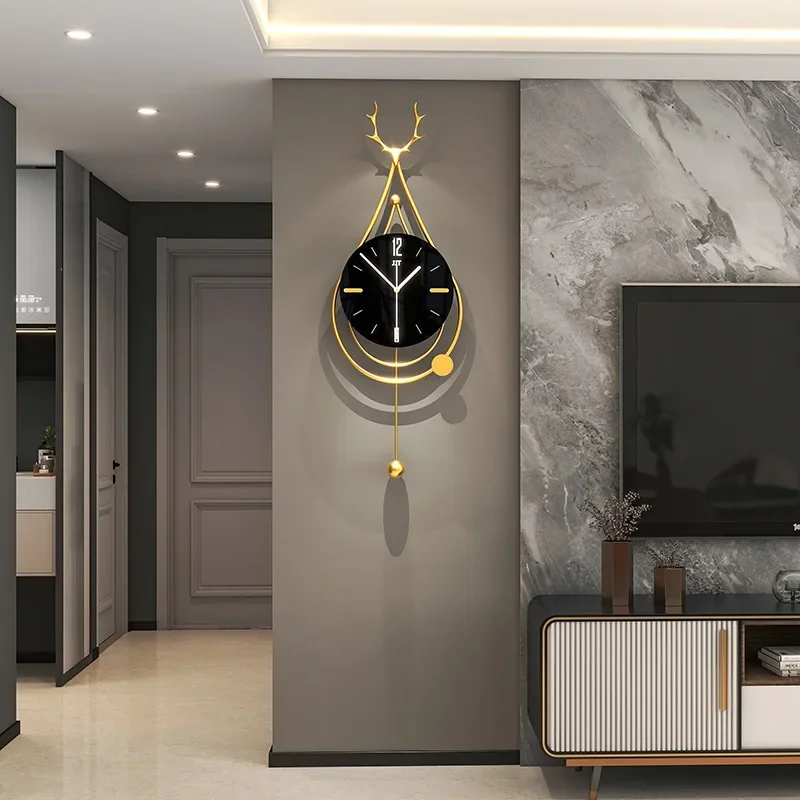 Light Luxury Wall Clock Living Room High-end Feeling Home Decoration Clock Hanging on The Wall No Punching Deer Head Clock