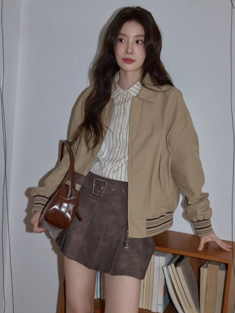 

Спортивная куртка большого размера с самым высоким рейтингом и карманами-карго. Легкое пальто в винтажном стиле для повседневной носки. ​