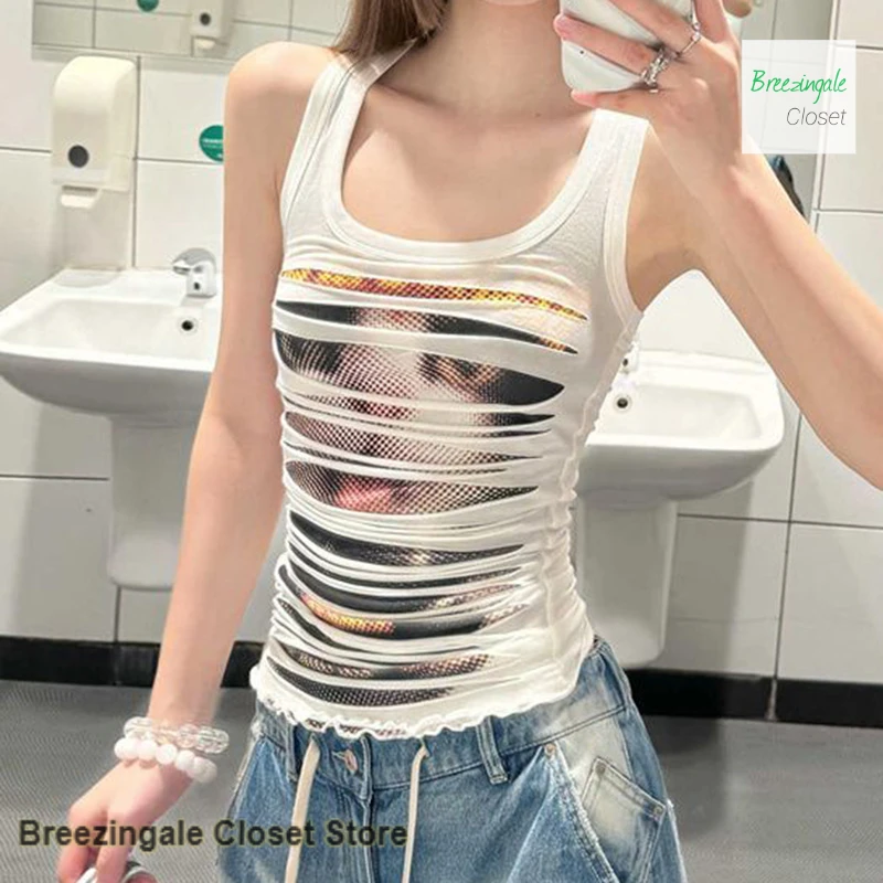 

American irregular double-layer hole motorcycle cat printed white I-shaped vest female summer design sense hot girl waist top