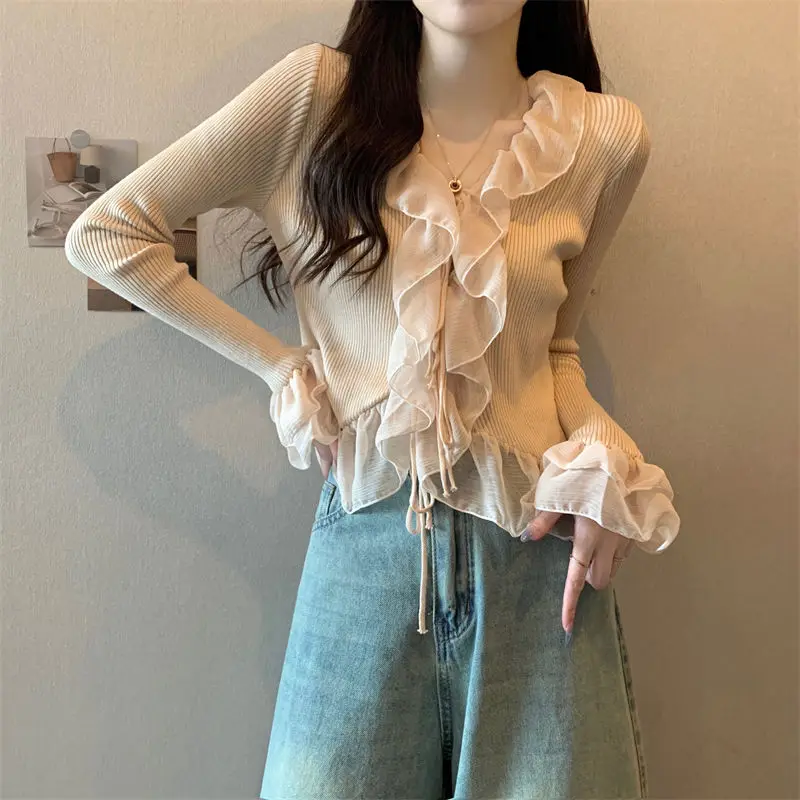 French Fungus Edge High-end Knitted Sweater Top with a Female Design Sense Niche and Unique Exquisite Bottom Layer Inner Layer