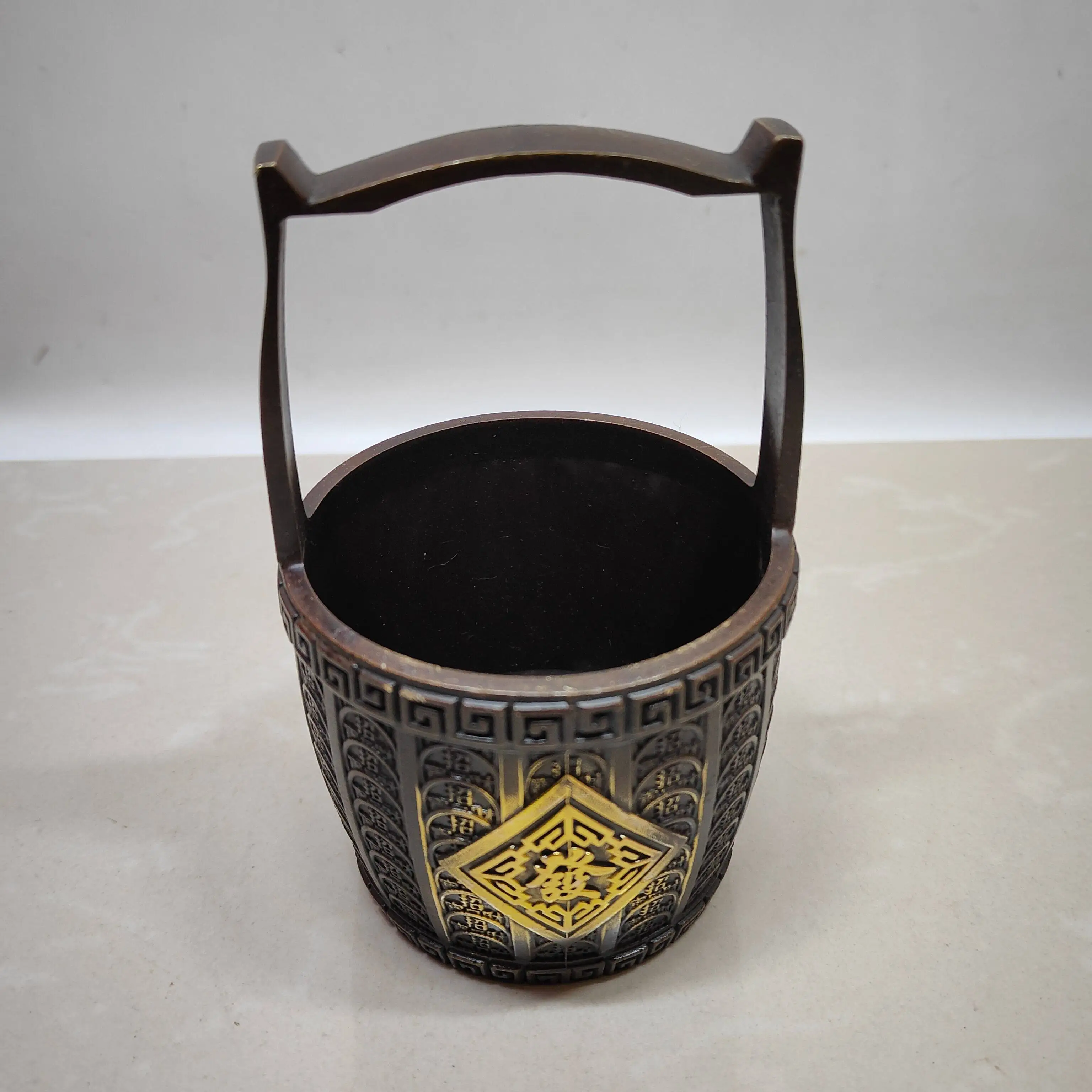 

Vintage Gilded Coin Treasure Barrel Retro Craft Lucky Feng Shui Ornament Home Shop Decor