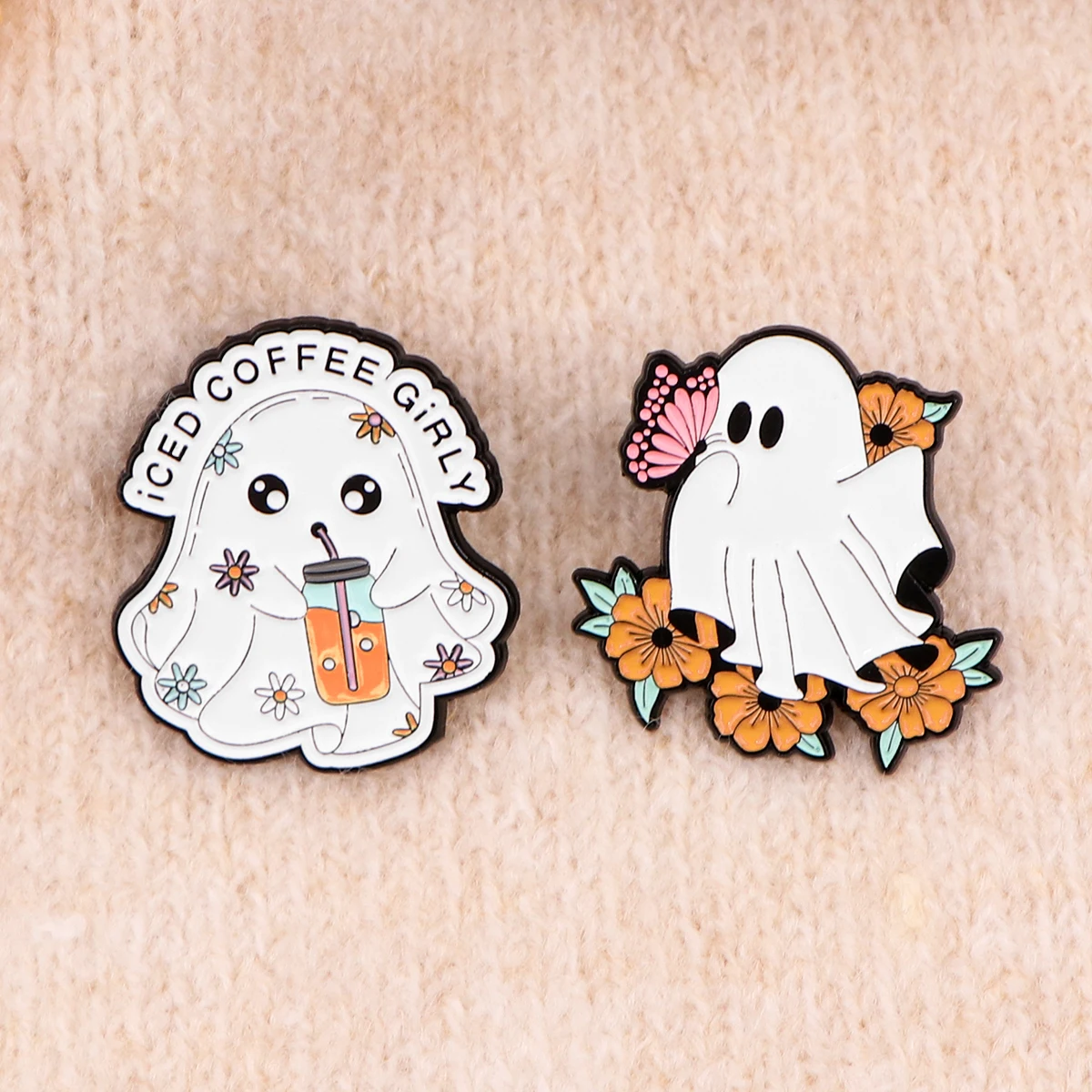 Cute Ghost Badges Lapel Pins for Backpacks Metal Enamel Pin Brooches for Women Fashion Jewelry Accessories Halloween Gifts