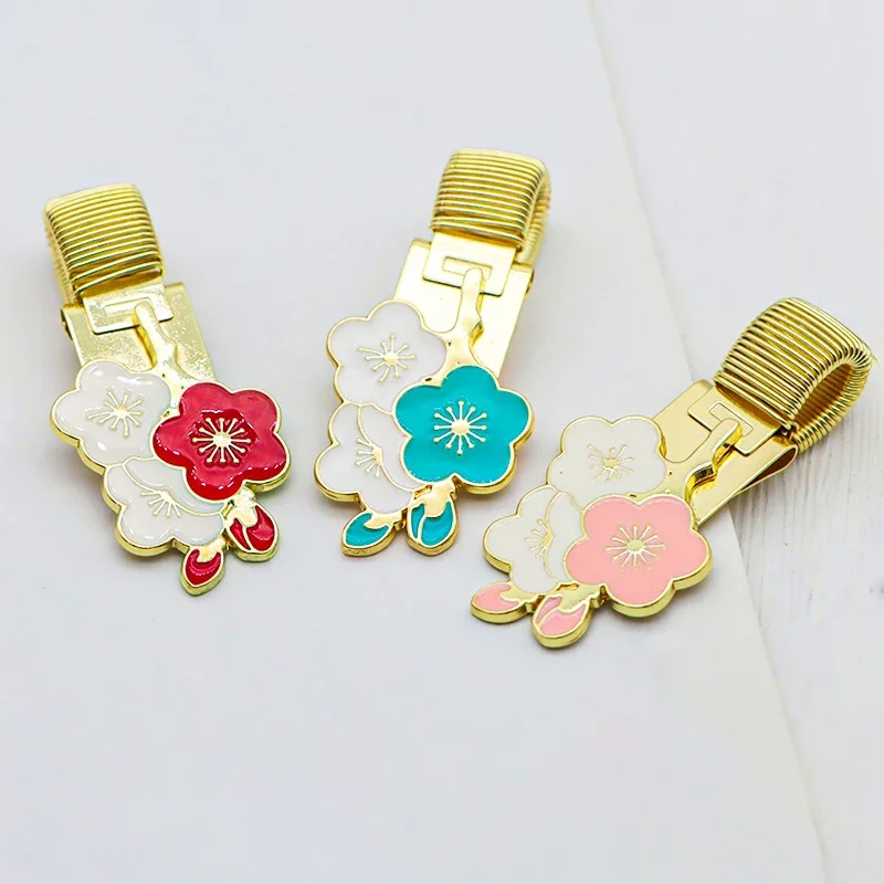 

Metal Spring Pen Clips Kawaii Flowers Notebook Pen Holder with Pocket Clip Bookmarks Cute Doctors Nurse Uniform Pen Holders