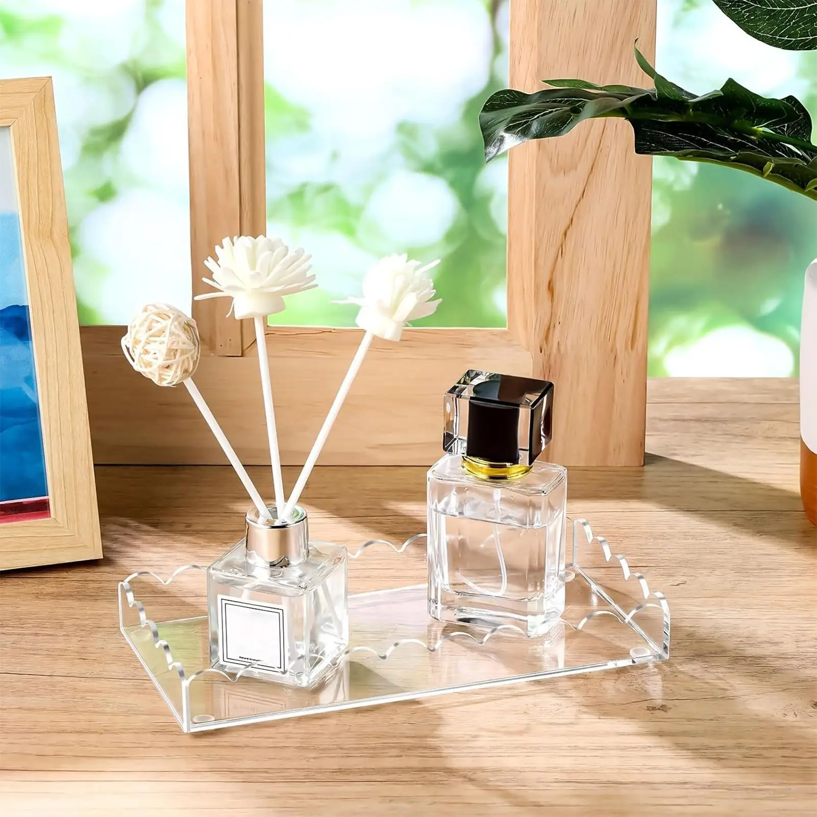 Vanity Trays Scalloped Display Holder Organizer Acrylic Bathroom Tray For Counter Desk Dresser Sink Cabinet Shelf Cupboard