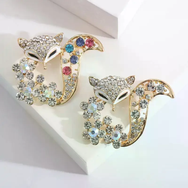 Simple Fashion Fox Brooches For Women Clothing Sweater Coat Jewelry Accessries Gifts