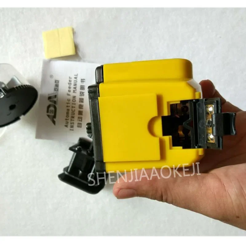 

Automatic feeding the fish aquarium devices AF-01 Timing fish tank feeder Intelligent fish feeder 1pc