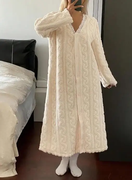 

2025 Autumn/Winter New Women's Fashion Casual Comparison Lace V-neck Evening Dress Long Sleeve Knitted Coral Nightwear
