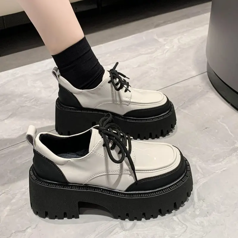 NEW Fashion comfort Patent Leather Platform Oxford Shoes for Women 2024 Spring Casual Lace Up Flats Woman Chunky Shoes