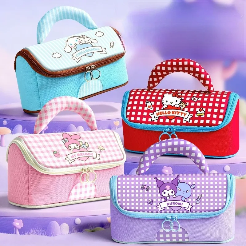 

Симпатичная аниме-косметичка Sanrio большой вместимости: Hello Kitty, Pochacco, Kuromi, My Melody, грязеотталкивающая сумка для макияжа, милые игрушки