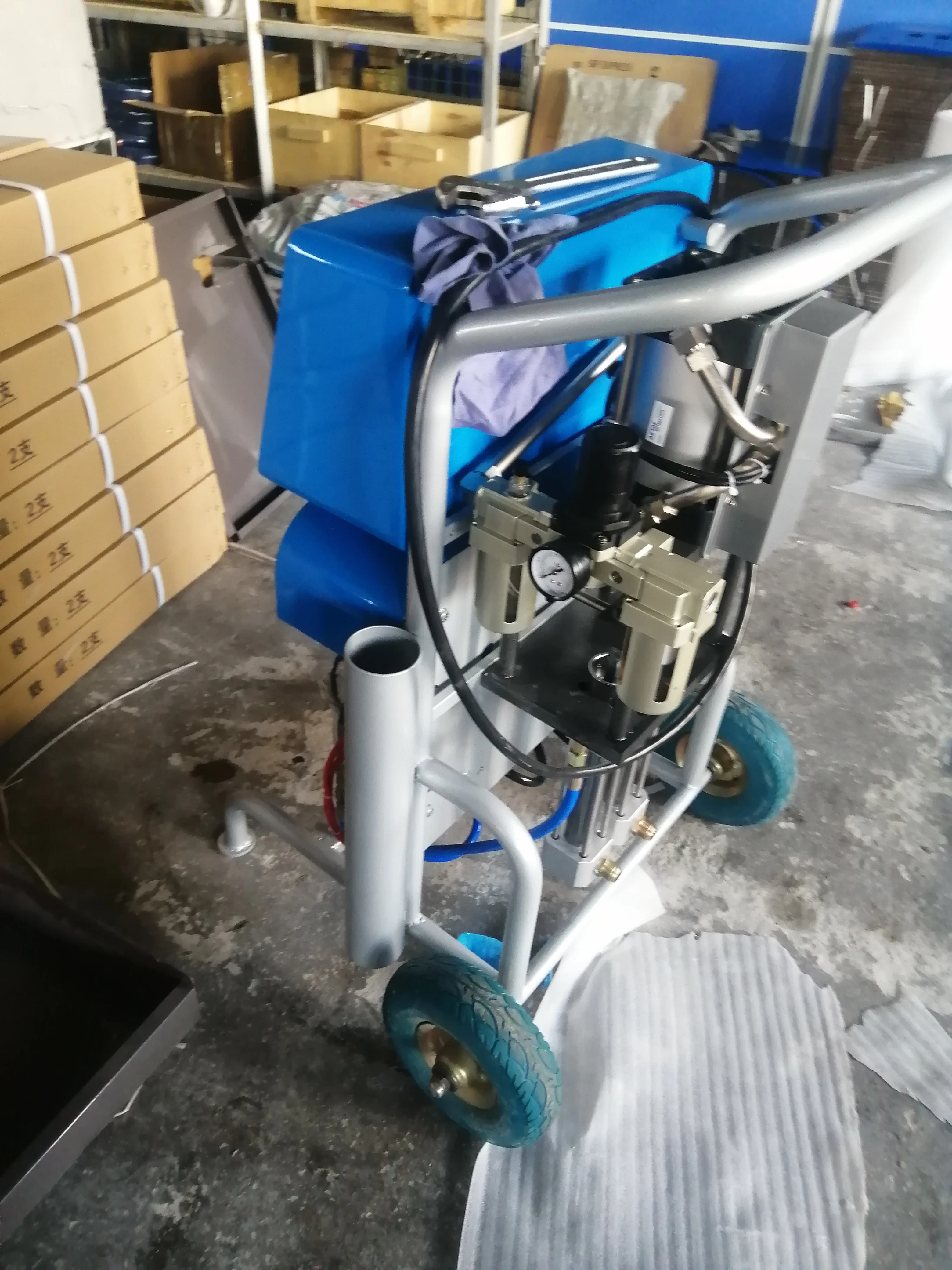 Open insulation foam sprayer for sale
