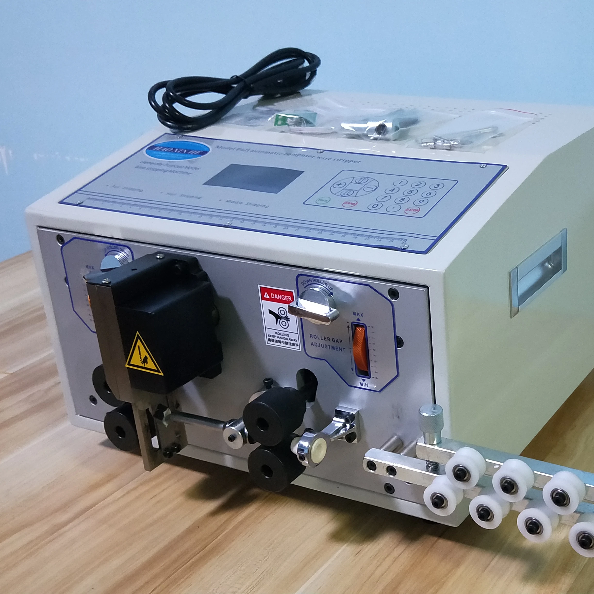 

New Automatic Stranding Machine and Stripping Machine