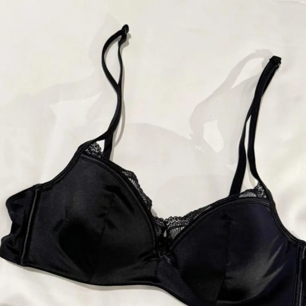 حمالة صدر بسيطة ورقيقة من الساتان اللاسلكي على شكل حرف V من الدانتيل بدون أثر للنساء ملابس داخلية مقاومة للصدمات ملابس داخلية للجري #2