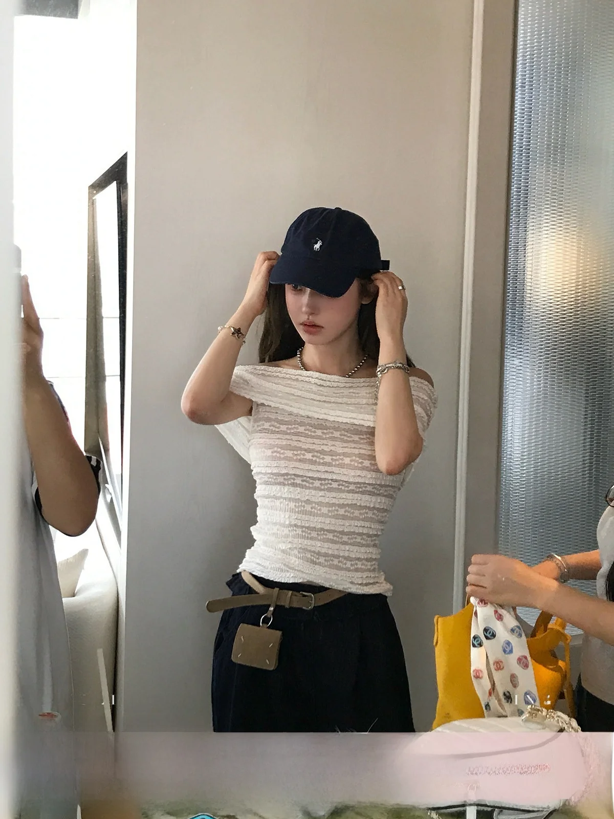 

Женская облегающая футболка YOLI с открытыми плечами и принтом, однотонная, из полиэстера, для повседневной носки