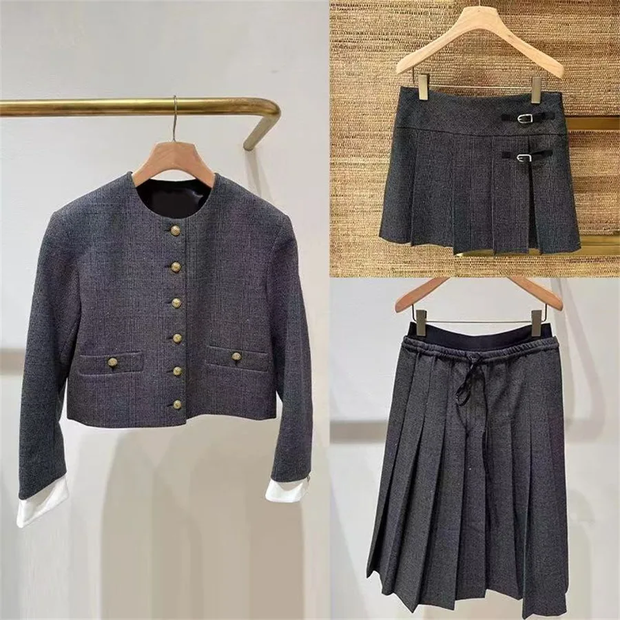 

【Gift Free】2025 Early Autumn Vintage Plaid Round Neck Cropped Jacket & Pleated Skirt Set Women Elegant Two-Piece Outfit