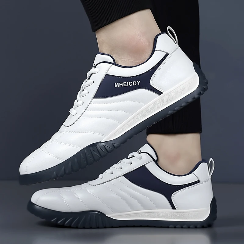 Spring Summer New Leather Casual Sneakers for Men Lace up Board Shoe Male Fashion Soft Sole Sports Running Man zapatillas hombre