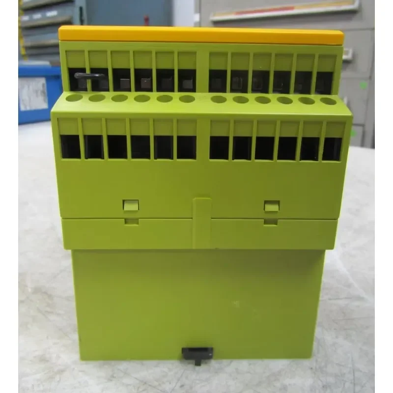 Plc pilz 11 230/240vac 24 Vdc 7n/o 1n/c Safety Relay for Warranty Product