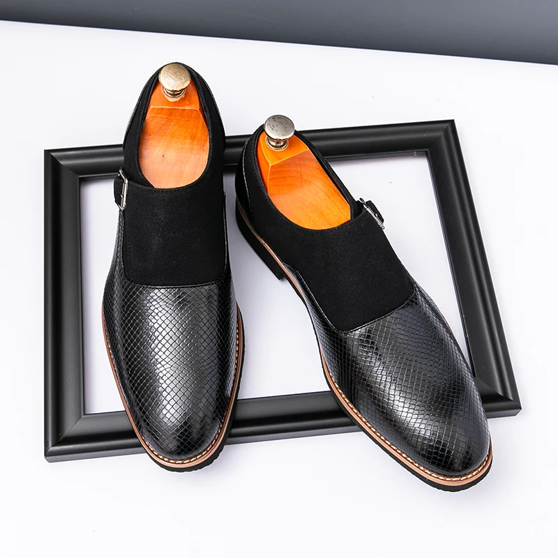 

Men's plus size leather shoes Elegant gentleman style Groom's wedding or party Fashion adult suit shoes 38-46 Hot classic