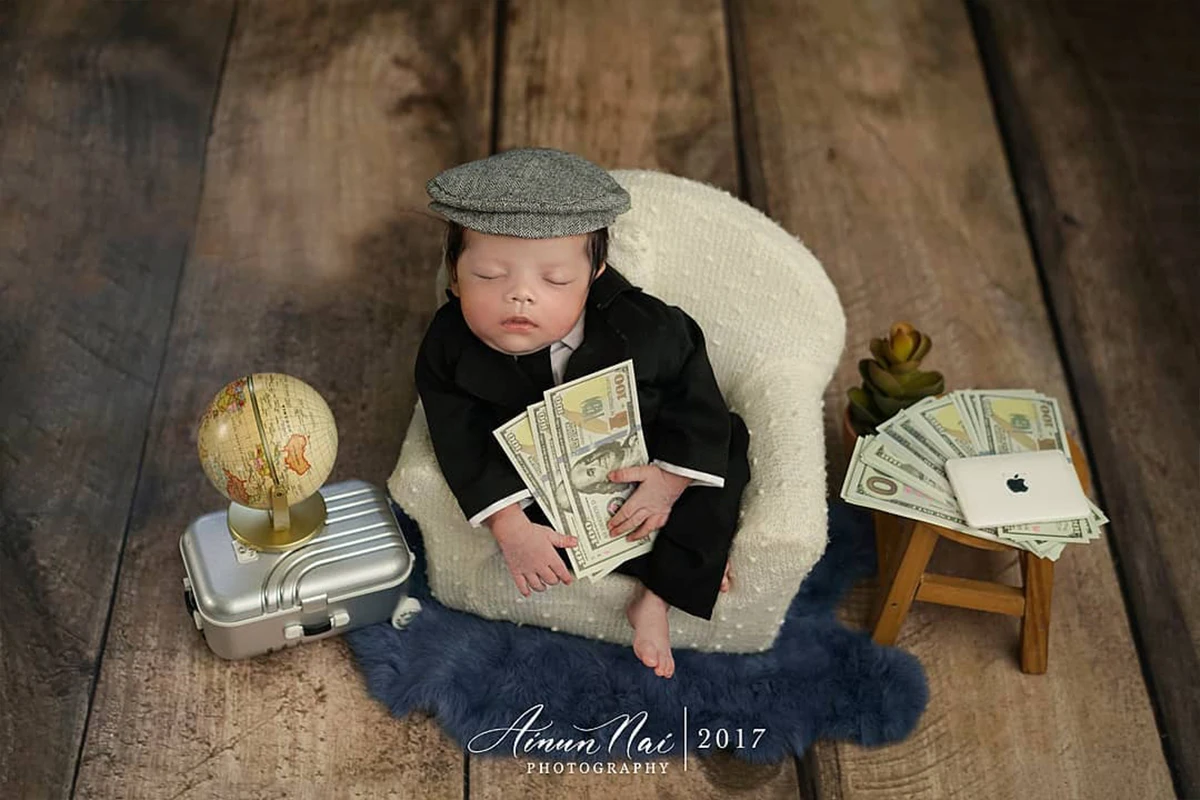 

Newborn Photography Props Mini Computer Glasses Suitcases Gentlemen Flat Hat Bow tie Set Costume for Baby Decor Goods Accessorie