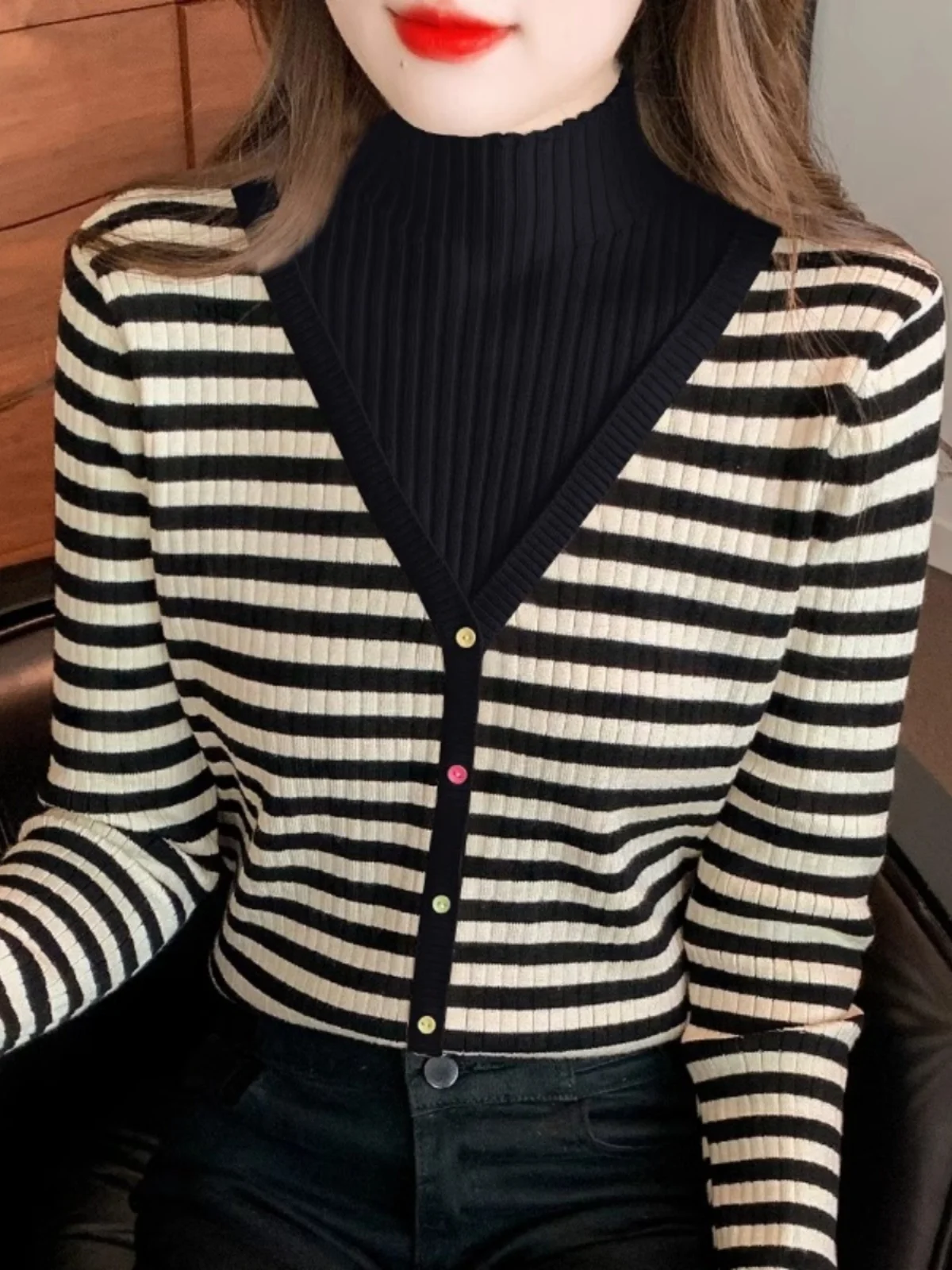 

ort вязаный свитер женский Thiened осень-зима новая внутренняя одежда топ в тон с юбкой небольшой размер Base irt