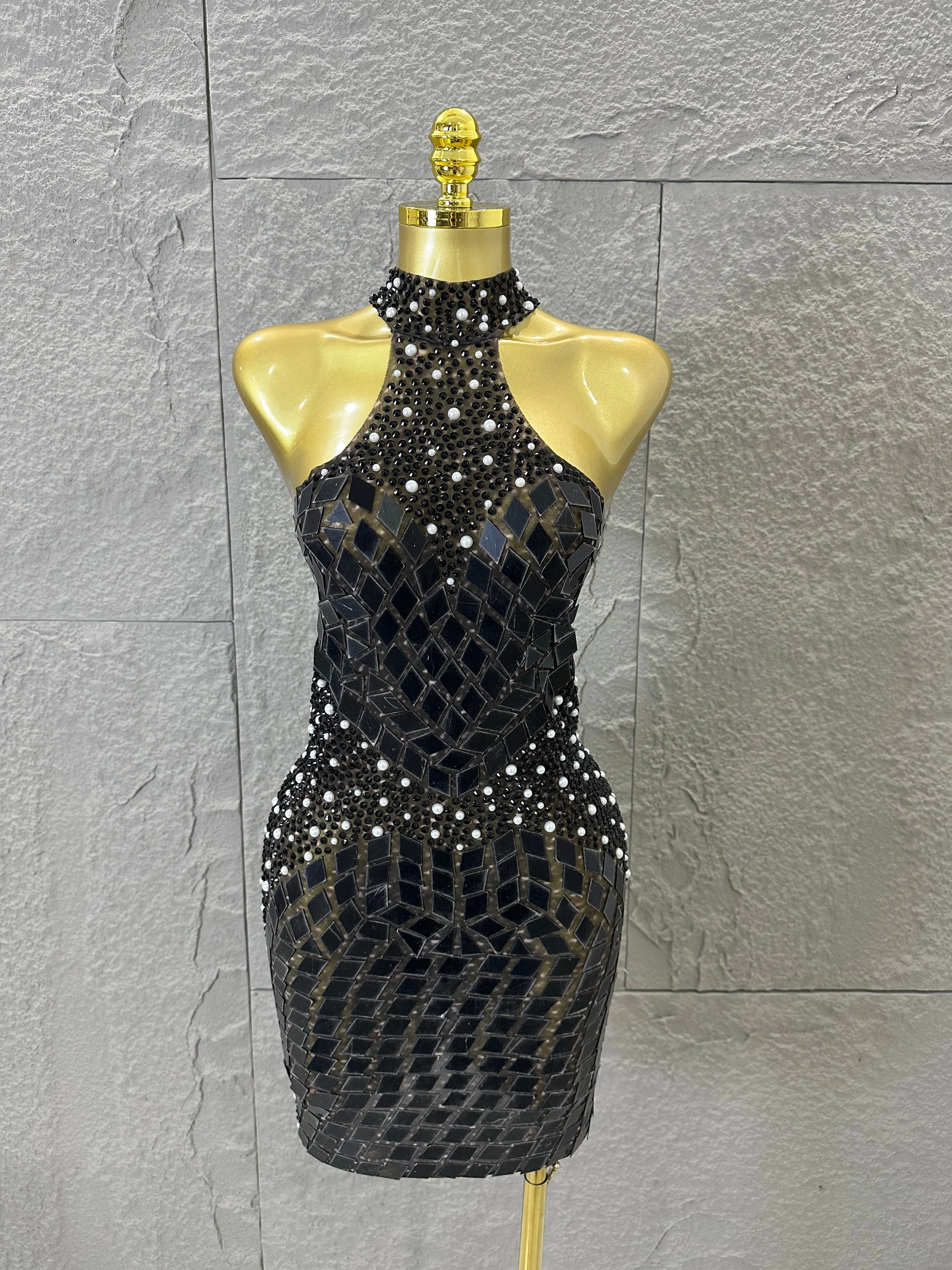 

Luxury Black Gold Red Halter Neck Bandage Mini Dress Diamond Mirror Pearl Embellished Bodycon Formal Evening Gown