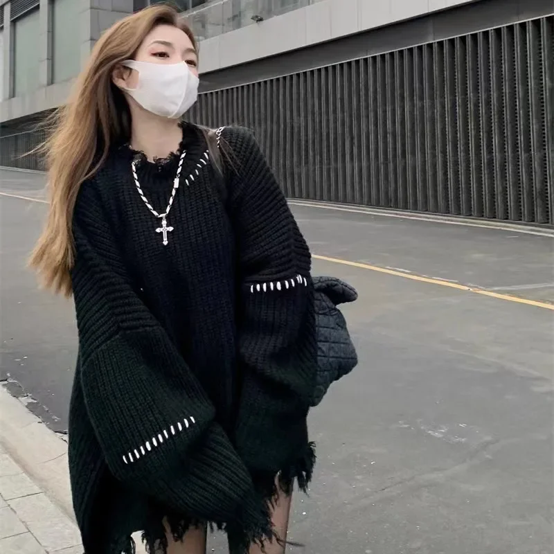 Hitam longgar rumbai kebesaran sweter rajutan panjang terbelah wanita musim gugur musim dingin tambal sulam Y2K Punk Gothic Sweater rajut Pullover