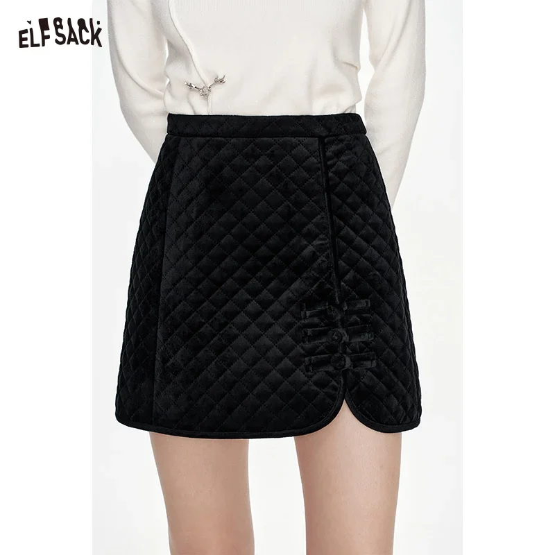 ELFSACK 2024 Winter New Arrivals Neo-Chinese style black diamond velvet skirt women Frog slit A-line skirt