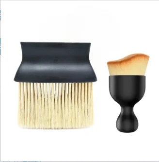 

Практичная щетка для чистки салона автомобиля: щетка для чистки центральной консоли и розетки кондиционера