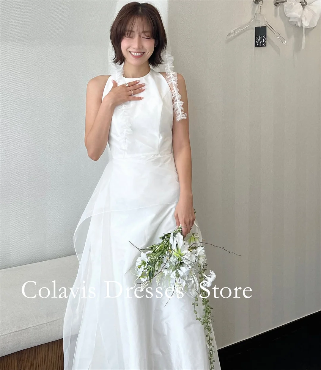 SONDR Customized  Elegant Round Neck Sleeveless Midi Wedding Dress With Tulle Overlay Small Train Bridal Gown For Elopement