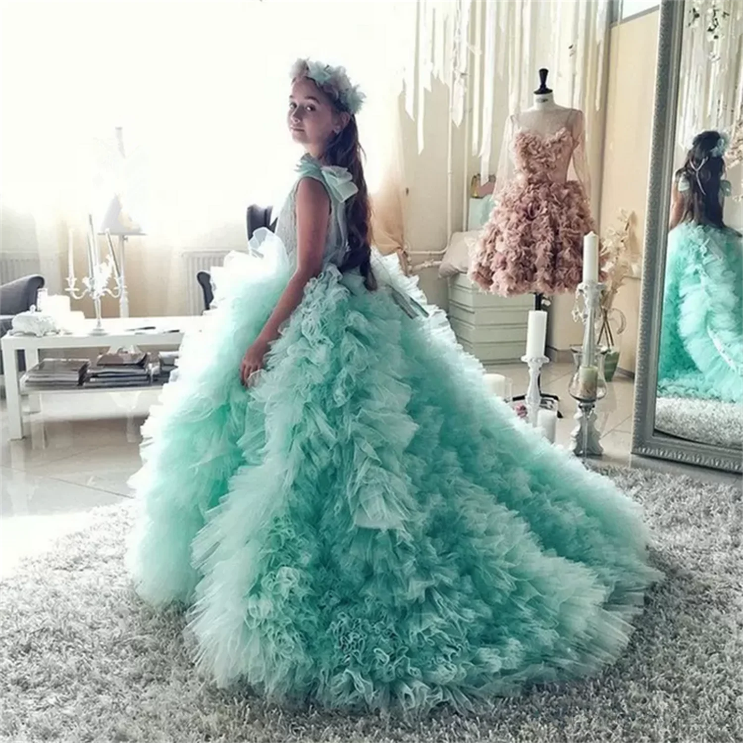 

Mint Green 0-Neck Flower Girl Dresses Pageant Dresses for Girls Glitz Court Train Ruffles With Bow Kids Prom Dresses