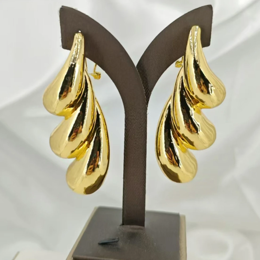 

Stylish Delicate Accessories Round Women Earrings Multicolor Gifts New Arrivals Design Italian Gold Earrings For Women