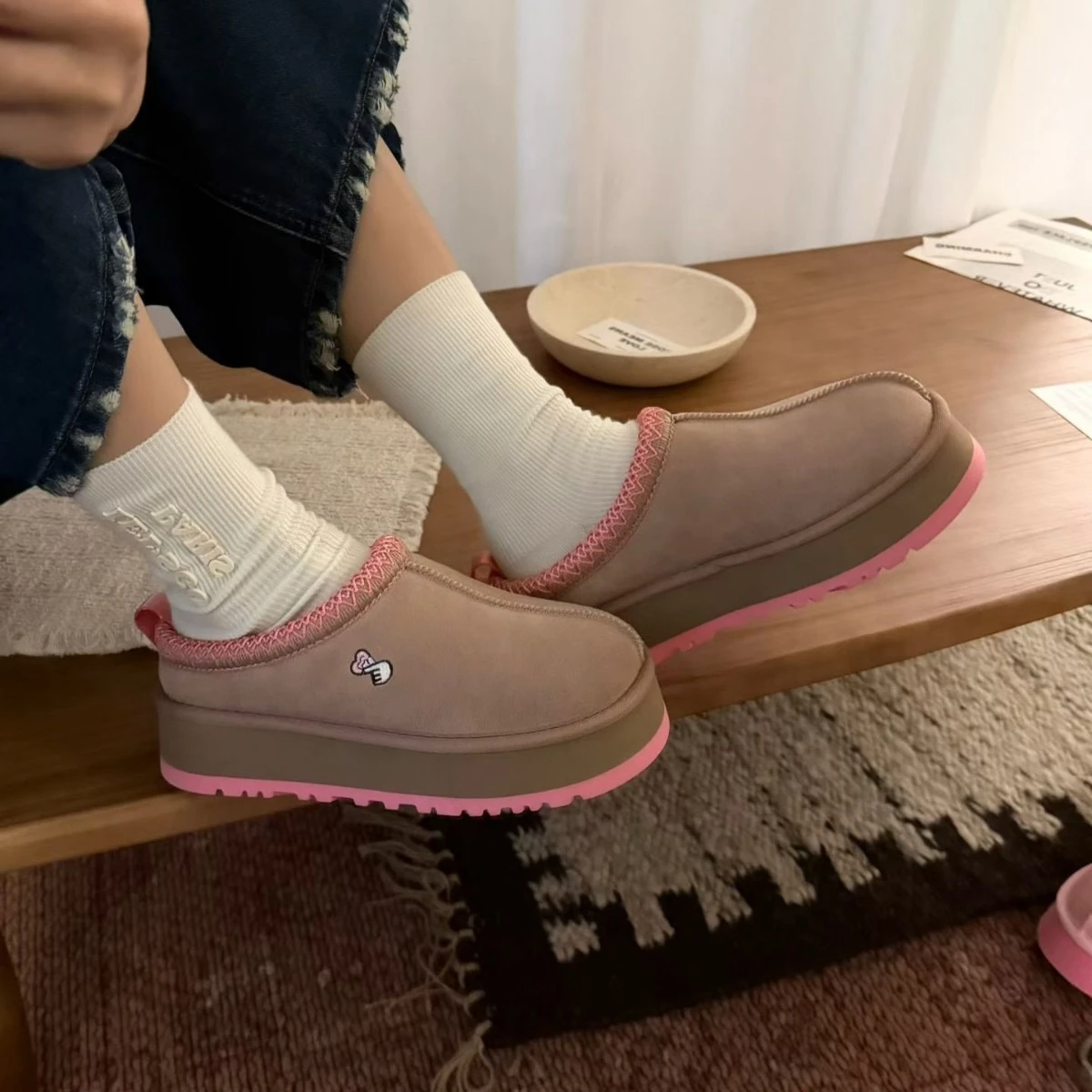 

Designer's New Fur Integrated Thick-soled Heightening One-pedal Lazy Shoes Valentine's Day Limited Embroidery Snow Boots