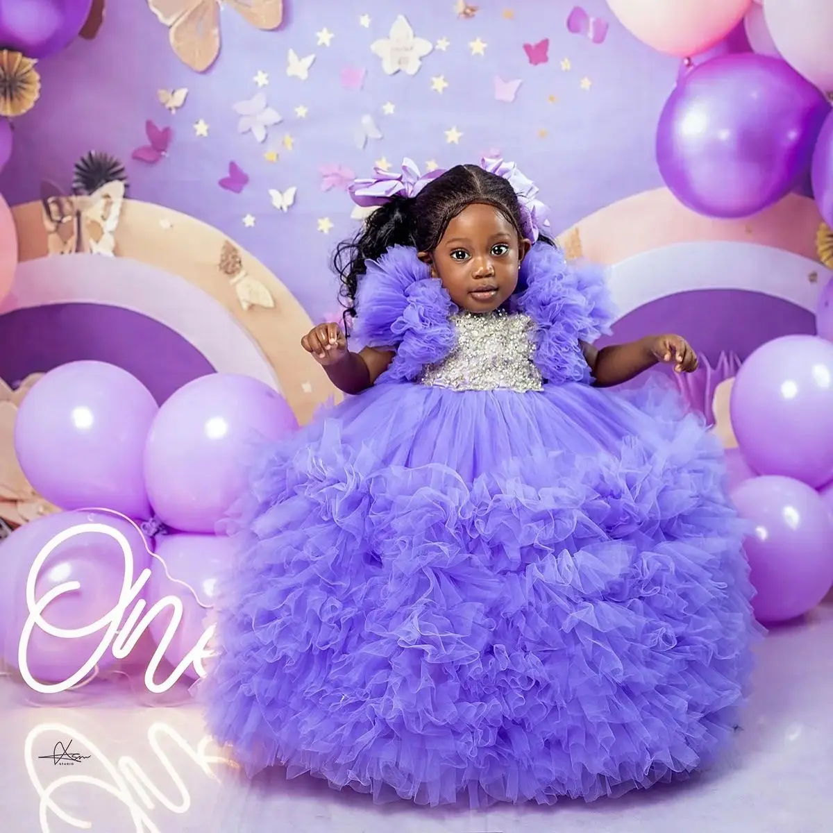 ลาเวนเดอร์สาวชุดวันเกิดที่กําหนดเอง Ruffles Appliqued ชุดเดรสดอกไม้สําหรับงานแต่งงาน Baby Queen Ball Gowns