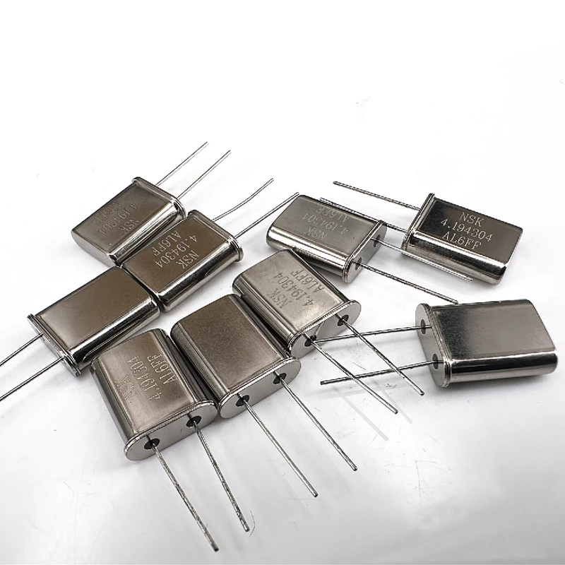 (20 pieces) HC-49U 4.194304 MHz DIP-2 quartz passive crystal oscillator