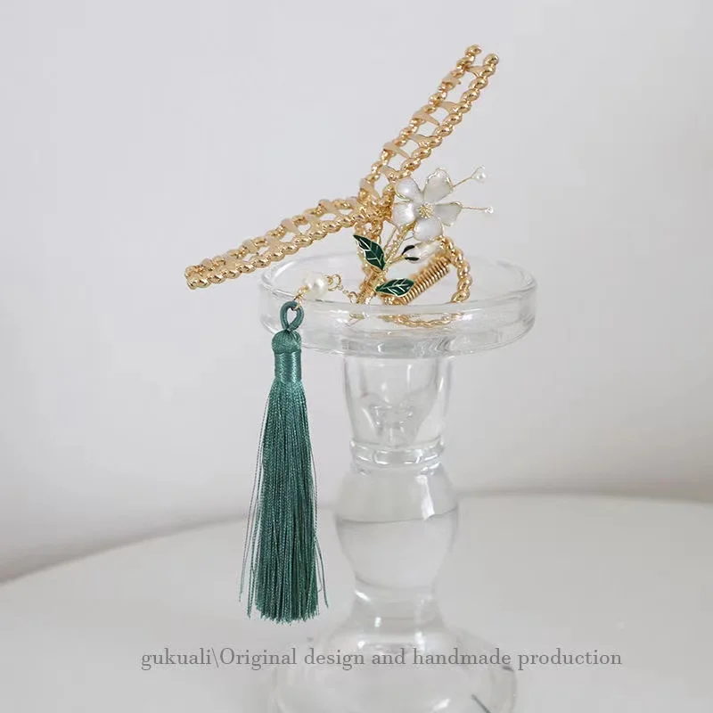 Ancient style tassel flower clip, super fairy temperament shark clip on the back of the head, high-end hair accessory