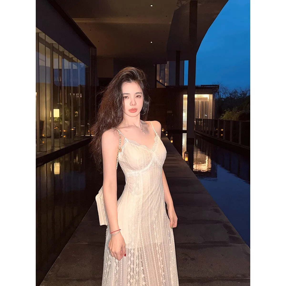 ชุดเดรสแขนกุดสำหรับผู้หญิง ชุดเดรสสำหรับงานแต่งงาน งานปาร์ตี้ ฤดูร้อน ผ้าชีฟอง แต่งแอพพลิเค ปักลาย จับจีบ รูดเชือก แต่งระบาย สำหรับสาวออฟฟิศ