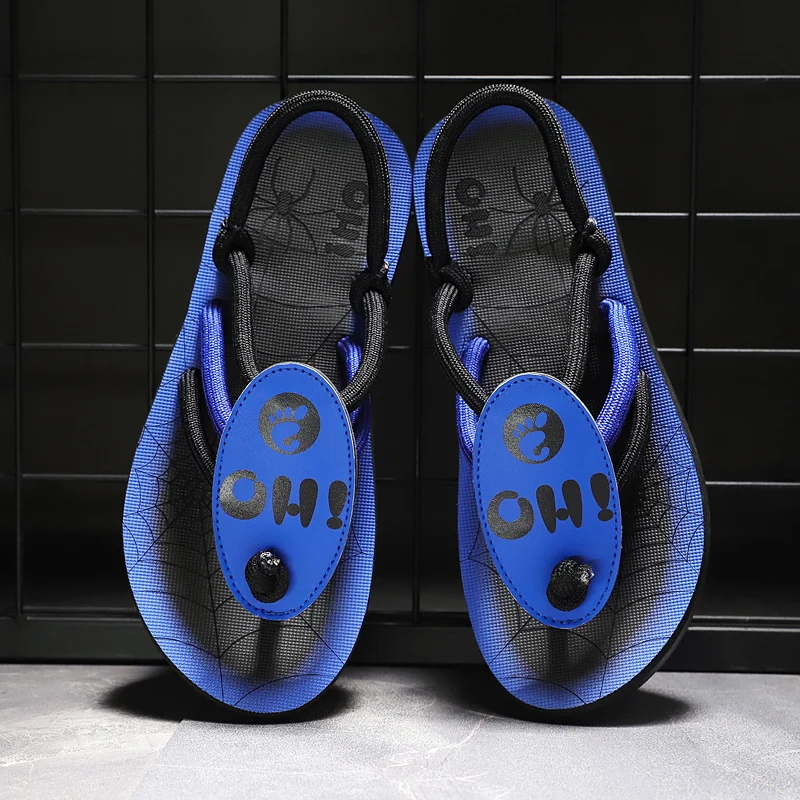 

Men Beach Sandals with A Flat Heel Comfortable Breathable Personalized Trendy Street Casual Sandals