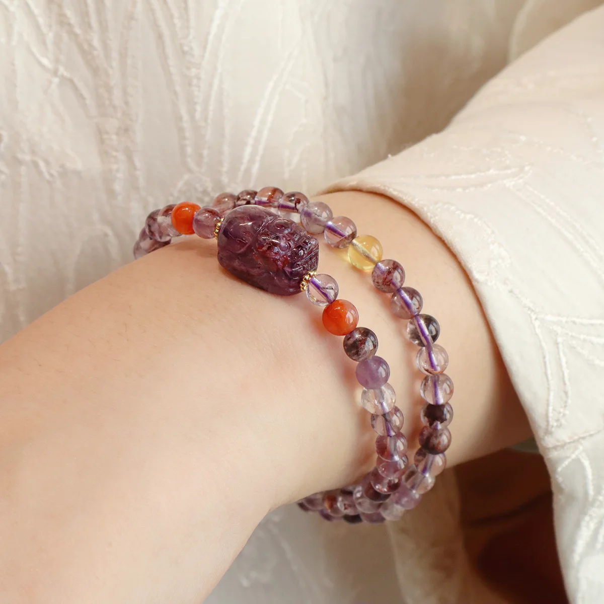 

Natural Amethyst Quartz Bracelet – Energy Healing, Wealth Attraction, and Spiritual Protection Gemstone Beaded Bracelet
