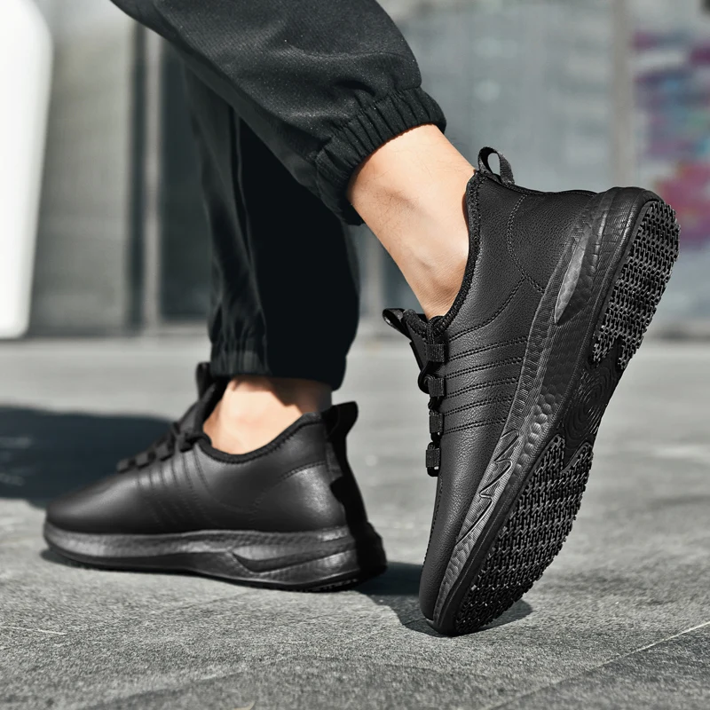 Men's casual chef shoes four season fashion waterproof anti slip oil proof hotel kitchen work shoes casual light walking shoes