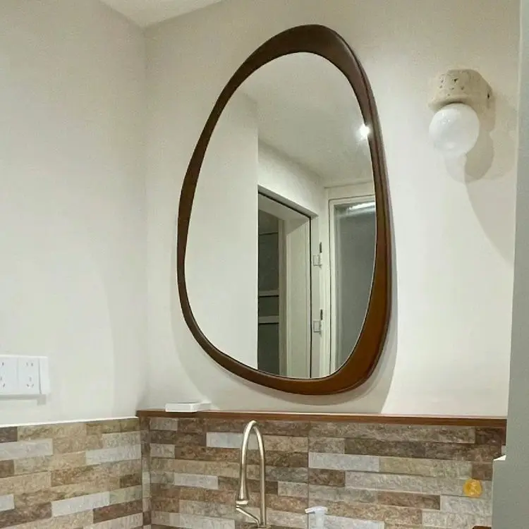 مرآة تزيين معلقة على الحائط من القرون الوسطى، مرآة حمام للمرحاض الأمريكي الصلب