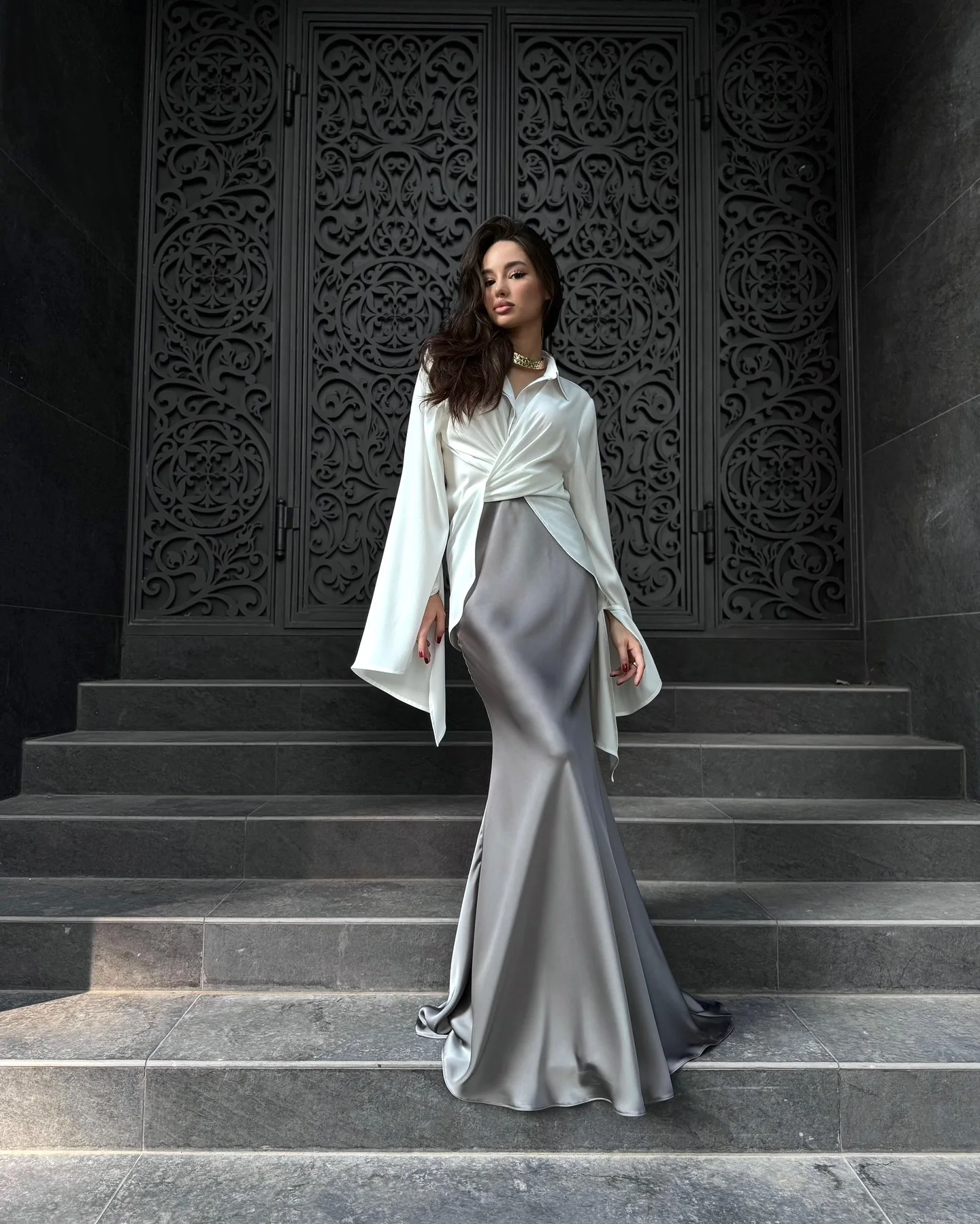 Customized Delicate Satin Mermaid Evening Dresses Temperament Long Sleeves V-Neck Celebrity Gowns Custom Made Cocktail Dress