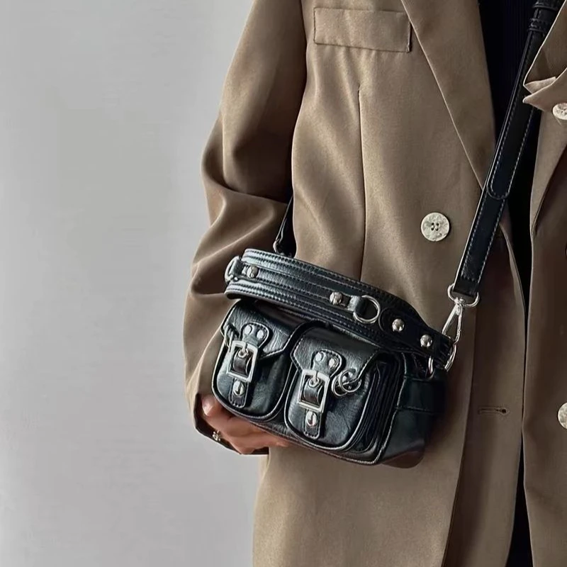 Women's Vintage Soft Leather Crossbody Bag Small Camera Purse for Daily Use Fashion Shoulder Handbag