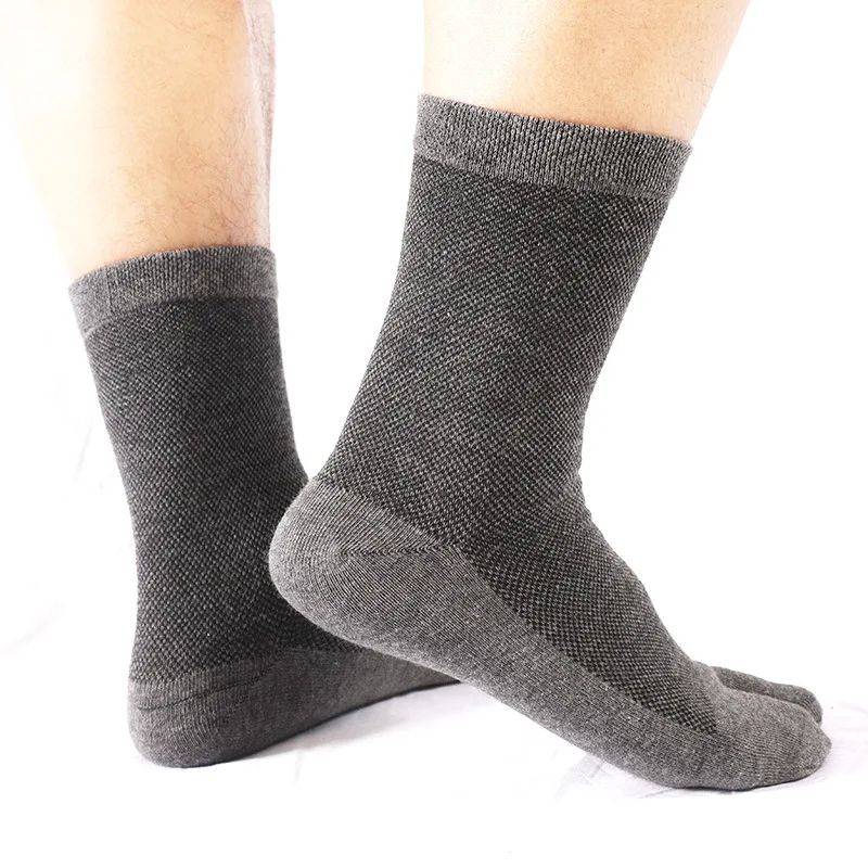 Calcetines de malla para hombre, medias finas de dos dedos de algodón de tubo corto, conjunto de calcetines de malla absorbentes del sudor para negocios